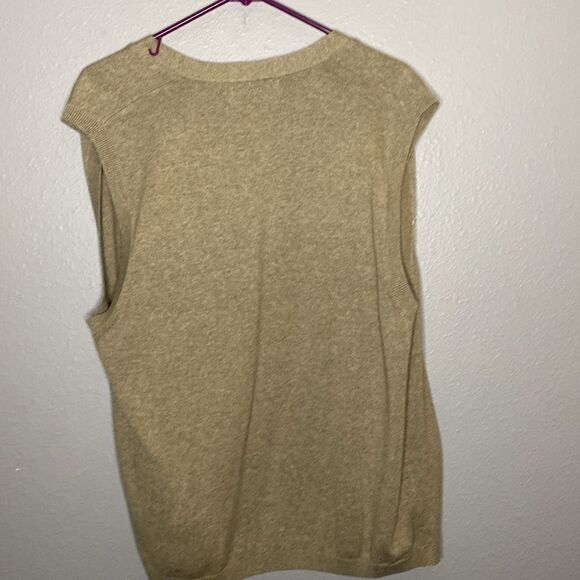 NWT New Next Apparel & Garments Taupe Sleeveless Button Up Vest Size Large - Picture 10 of 10